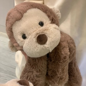 Grand jouet en peluche singe mignon en velours Smudge 34 cm, cadeau pour bébé de 0 à 24 mois - Product Image 2