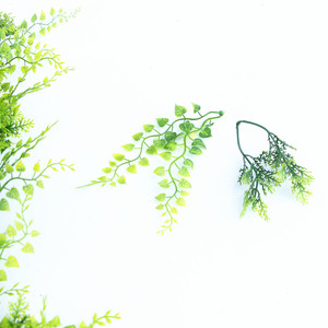 Décorations murales en plantes artificielles vertes, mur en mousse en plastique PE pour jardin vertical, panneau de gazon artificiel, support personnalisé - Product Image 6