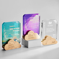 Trophées en cristal en bois nuage personnalisés Souvenirs en forme de nuage MH-NJ0518 de récompense en cristal en bois