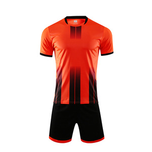 Camisetas de Fútbol Personalizadas al por Mayor, de Spandex/Algodón, con Impresión por Transferencia de Calor, Conjunto de Uniforme de Fútbol Unisex, Pantalones Cortos de Verano - Product Image 4