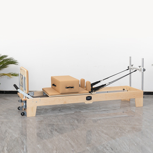 NEWME <span class=keywords><strong>Lit</strong></span> <span class=keywords><strong>de</strong></span> Pilates Réformateur en Bois d'Érable Ajustable Haut <span class=keywords><strong>de</strong></span> Gamme et Durable avec des Bienfaits pour la Santé pour les Studios <span class=keywords><strong>de</strong></span> Pilates et l'Utilisation à Domicile - Product Image 1