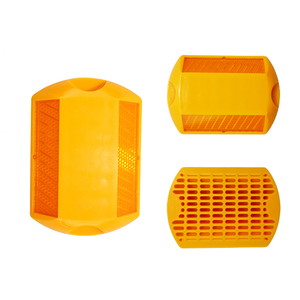 चिंतनशील प्लास्टिक रोड स्टड - Product Image 5