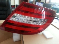 Accessoires de voiture Feu arrière pour BENZ W204/C "12 Année OEM: 2048203764 2048203864