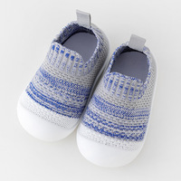 Nouvelles chaussons antidérapantes pour tout-petits avec logo brodé, en coton tricoté, semelle en caoutchouc souple, pour garçons et filles