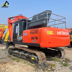 Tout terrain capable avec une excellente stabilité et traction Hitachi ZX240-3 pelle d'occasion pour diverses conditions de sol - Product Image 3