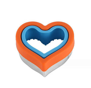 Flower Dinos Circle Mickey Sandwich Cutter and Sealer Bread Sandwiches Maker para Kids Bento Box - Product Image 5