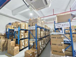 مصباح LED من نوع SMD بحجم 5050، طرازات <span class=keywords><strong>XML</strong></span> وXML2 وXML3 وXMLDCL، ألوان أبيض بارد ودافئ وRGBW، رقاقة <span class=keywords><strong>CREE</strong></span>، 10 واط مع عدسة ولوحة PCB 20 مم - Product Image 6