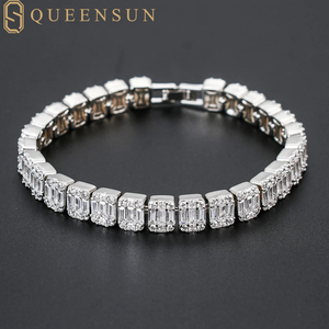 Queensun IGI GRA 18k katı beyaz altın tenis bilekliği 9mm dikdörtgen S925 Moissanite Hip-hop zincir bağlantı takı Lab elmas - Product Image 1