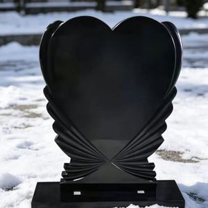 Lápida Vertical de Granito Negro con Diseño de Corazón con Alas para Cementerio Cristiano - Product Image 6