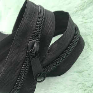 고품질 8호 나일론 체인 지퍼 – 여행 가방, 텐트, 침구류 등 다양한 용도 – 공장 직송 - Product Image 1