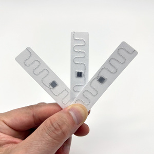 Étiquette RFID UHF longue portée TF8510 860-960 MHz 10 m pour le suivi des textiles, du linge et des vêtements, puce U8/U9 70*15 mm - Product Image 5