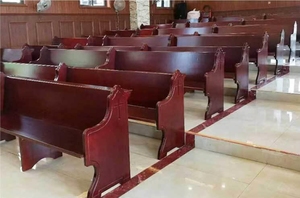 Banc d'église en bois massif - Banc d'église traditionnel en bois avec détails décoratifs sculptés pour la salle de culte et les sièges du sanctuaire - Product Image 6