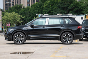 Volkswagen <span class=keywords><strong>Tiguan</strong></span> L 380TSI <span class=keywords><strong>4MOTION</strong></span> <span class=keywords><strong>R</strong></span>-<span class=keywords><strong>Line</strong></span> Premium Edition 2023 de Segunda Mano, SUV de 5 Plazas, Gasolina - Product Image 4