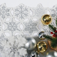 OWENIE – chemin de Table blanc argenté avec flocons de neige de noël, broderie découpée, lavable et personnalisable