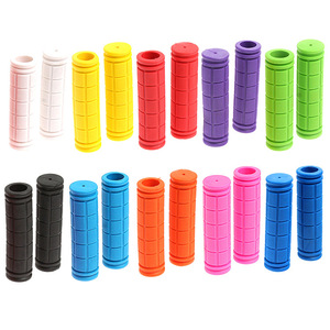 Poignées de guidon de vélo en caoutchouc souple colorées SFBT-2 pour accessoires de vélo à vitesse fixe - Product Image 1