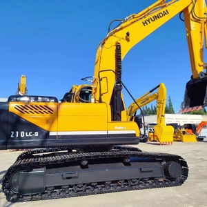 Excavatrice Hyundai210 220 215 305 d'occasion, cuve de 1,7 m, puissance de 110 kW, à vendre - Product Image 2