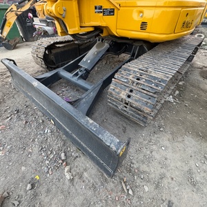 90 % des nouvelles usines fournissent des mini-excavatrices de 4 tonnes, des mini-excavatrices sur chenilles d'occasion Komatsu PC40MR pour usage agricole/rural - Product Image 6