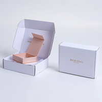 Emballage durable personnalisé Boîte à bijoux en papier rose en forme de livre avec sac magnétique
