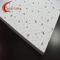Panel de techo de fábrica Beihua Material de techo falso 600x1200 Azulejos de techo de fibra mineral acústica
