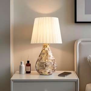 Lampe de <span class=keywords><strong>table</strong></span> <span class=keywords><strong>d</strong></span>'intérieur en coquillage naturel, œuvre <span class=keywords><strong>d</strong></span>'art, lampe de <span class=keywords><strong>table</strong></span> <span class=keywords><strong>d</strong></span>écorative, salon, chambre à coucher, hôtel, lampe de <span class=keywords><strong>table</strong></span> en tissu - Product Image 1