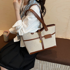 Sac cabas en toile beige et marron, style vintage, embellissement de serrure en métal, épaule/sac à main pour femme. - Product Image 4