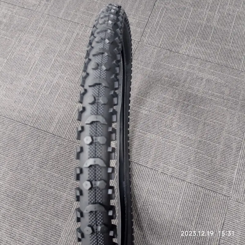 Preço barato de fábrica pneu de bicicleta tamanho 26X2.125 peças sobressalentes de ciclismo pneu antiderrapante