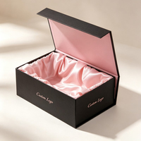 Emballage magnétique de luxe avec doublure en satin, boîte en papier pour extensions de cheveux, emballage pour perruques, estampage de logo, emballage pour produits cosmétiques