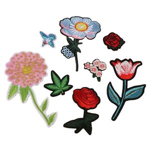 Patch brodé thermocollant style classique en forme de fleur pour sacs en tissu - Vente en gros - Product Image 1