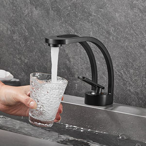 Robinet de salle de bain en laiton robinets de bassin <span class=keywords><strong>doré</strong></span> robinets d'évier noirs robinet de salle de bain à levier unique <span class=keywords><strong>mitigeur</strong></span> de <span class=keywords><strong>lavabo</strong></span> froid et chaud - Product Image 2