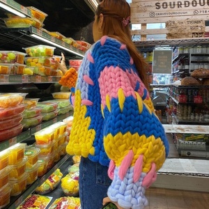 Cardigan en tricot color block arc-en-ciel pour femme, automne et hiver, tricoté à la main, épais, en crochet - Product Image 5