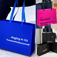 Sac cadeau en papier kraft blanc avec ruban noir, logo personnalisé pour les emballages de produits de beauté, de maquillage, de nourriture, vente en gros
