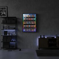 Étui de présentation pour cartes de baseball et de football en MDF fait main FSC avec éclairage LED, 35 emplacements pour cartes de sport classées, cadre noir durable