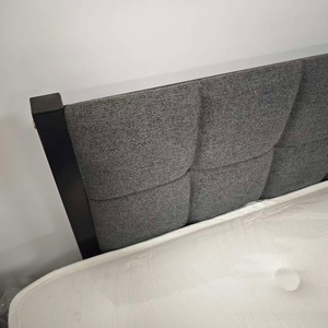 Cadre de lit capitonné gris en lin avec matelas inclus, ensemble de lit rembourré tout-en-un pour chambre à coucher - Product Image 5