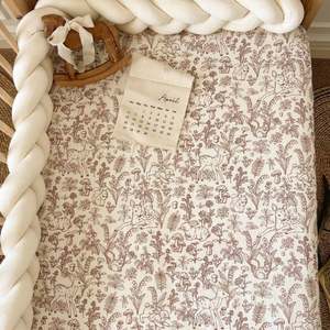 Sábana de Bebé 100% Algodón Suave y Transpirable, Se Adapta a Colchones de Tamaño Estándar 28 Pulgadas X 52 Pulgadas - Product Image 2