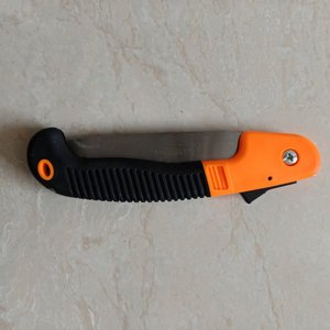Scie à main pliante mini personnalisable pour usage domestique et extérieur, idéale pour le jardinage, la <span class=keywords><strong>menuiserie</strong></span> et la coupe de bois - Vente en gros - Product Image 3