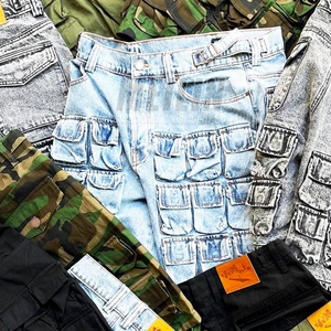 Shorts de Mezclilla Azules Vintage con Lavado Ácido, Estilo Cargo, con Múltiples Bolsillos, Logotipo Personalizado, Estilo Urbano Hip Hop para Hombre - Product Image 4