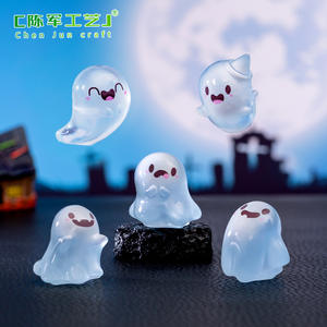 Paisaje lindo resplandor en la oscuridad Halloween pequeño fantasma muñeca ornamento accesorios Escritorio mini adornos - Product Image 3