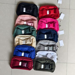 Designer Lulu 2L <span class=keywords><strong>Belt</strong></span> <span class=keywords><strong>Bag</strong></span> Everywhere Fanny Pack Walking <span class=keywords><strong>Running</strong></span> Yoga Sports Marca de luxo Crossbody Gym Bags Cintura <span class=keywords><strong>Bag</strong></span> Com Logotipo - Product Image 2