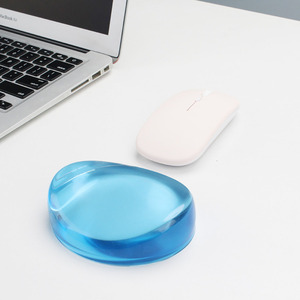 <span class=keywords><strong>Silicone</strong></span> Cong Pha Lê Cổ Tay Chuột <span class=keywords><strong>Pad</strong></span> 3D Thiết Kế Nhiều Màu Không Thấm Nước Chống Trượt Bàn Trang Trí Cho Chơi Game Văn Phòng Nhà Sử Dụng - Product Image 1