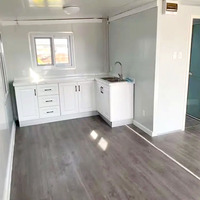 Maison conteneur mobile préfabriquée pliable extensible résistante aux ouragans au design contemporain avec caractéristiques modulaires et portables