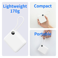 C1050 Batterie externe légère 10000 mAh avec câble Type C intégré Chargeur portable avec écran LED Prix usine Logo OEM