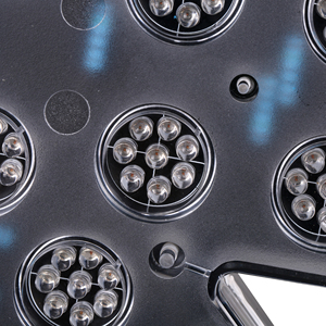 Espaces de stationnement de véhicules d'ingénierie équipés de panneaux lumineux LED de flèche de déviation de voie - Product Image 4