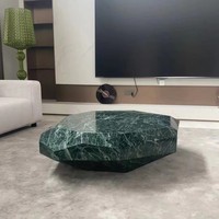 Table basse moderne en marbre naturel de luxe, forme diamant, vert, mobilier de salon, design personnalisé haut de gamme pour hôtel/villa/club