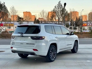 Personalización Interior <span class=keywords><strong>Jeep</strong></span> <span class=keywords><strong>Grand</strong></span> Commander 2021 2022 <span class=keywords><strong>2023</strong></span> Gasolina 2.0 SUV Auto Usado 4x4 - Product Image 6
