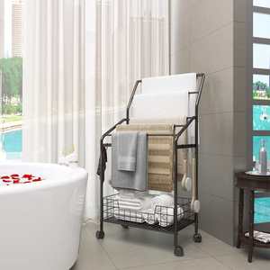 Porte-serviettes sur pied grand format pour salle de bain avec panier à linge intégré - Product Image 5