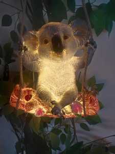Escultura de Koala de Fibra de Vidrio con Luz LED para Jardín, Parque, Decoración Festiva para Exteriores - Product Image 1