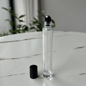 Rollo de hierba de vidrio transparente redondo inferior de base pesada de 10 ML en botella de Perfume con rodillo de acero inoxidable y tapa negra - Product Image 2