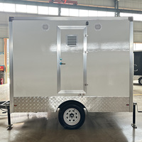 Desain Modern Mewah Toilet Portabel 2 Ruangan Trailer Kamar Mandi Konstruksi Baja Untuk Penggunaan Luar Ruangan Kantor Rumah Toilet VIP