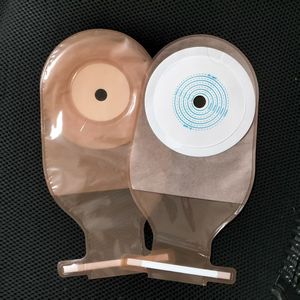 Yeni Tek Parça Kolostomi Torbası Fabrikadan Doğrudan İleostomi <span class=keywords><strong>Stoma</strong></span> Bakım Ostomi Torbası Kolostomi Torbası - Product Image 3