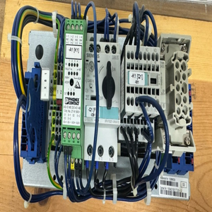 Nuovo Autentico & PLC 1288609 - EL. Modulo Motore Alimentatore a 3 Poli 0,55-0,8A *Offerta di Grande Valore - Disponibile - Product Image 1